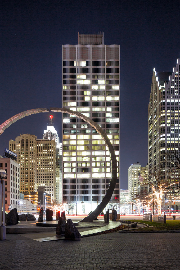 detroit_riverfront-9527-Edit_W.jpg
